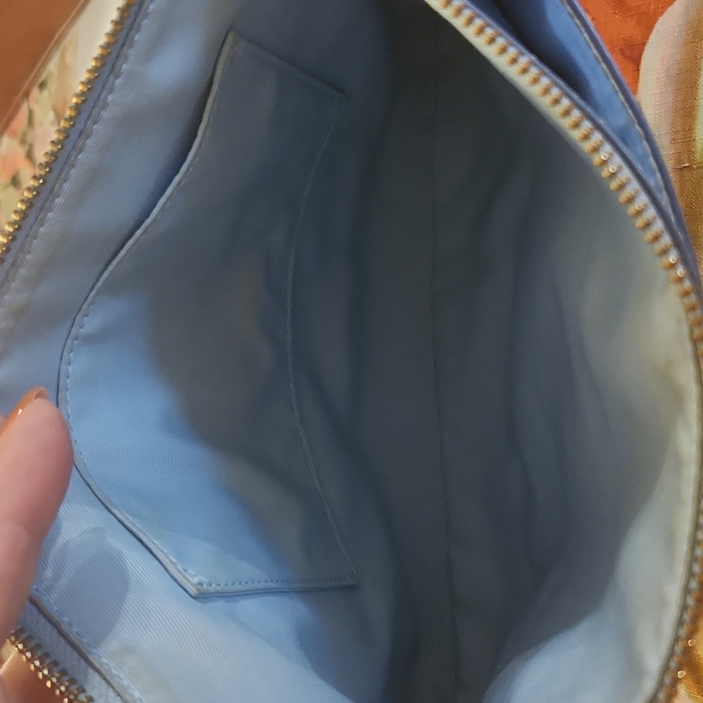Coach Crossbody - Picture 4 of 6